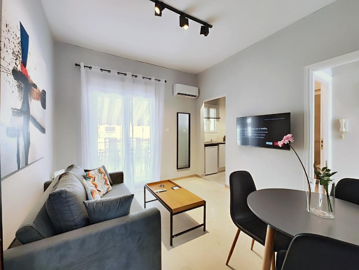 Zea Apartments Пирей Экстерьер фото