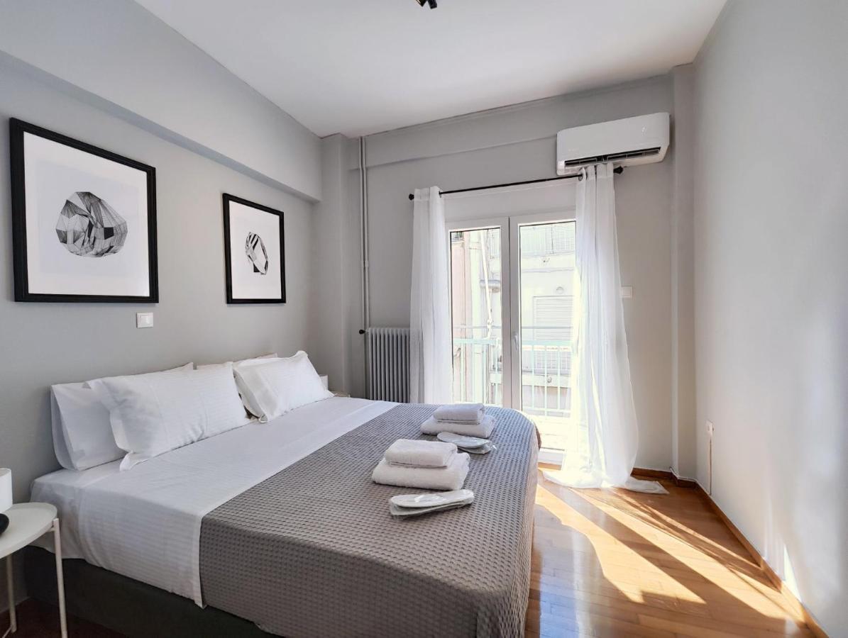 Zea Apartments Пирей Экстерьер фото